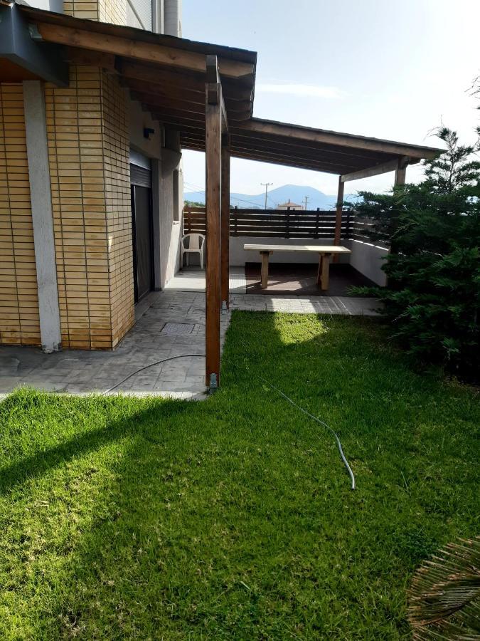 T&A Apartment,Near The Sea. Marathón Exterior foto