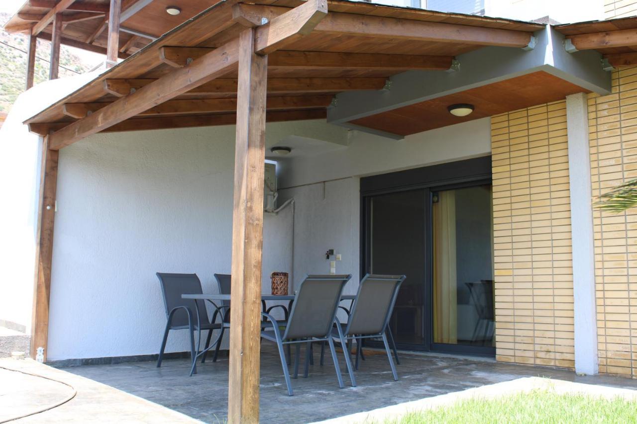 T&A Apartment,Near The Sea. Marathón Exterior foto