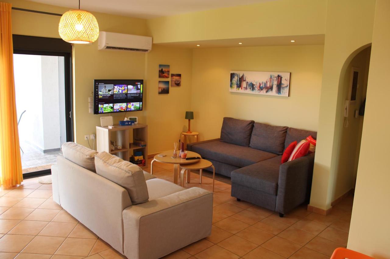 T&A Apartment,Near The Sea. Marathón Exterior foto